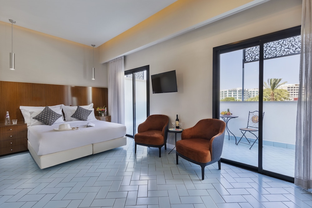 Junior Suite, Balcony - Photo 1