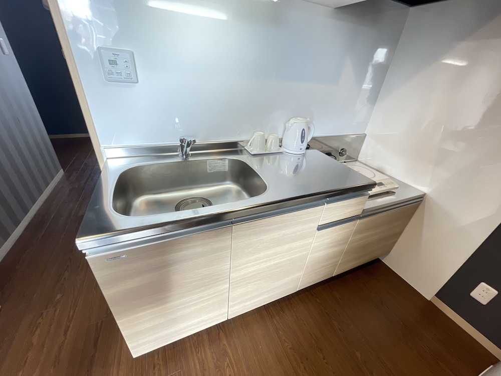 Standard Twin Room (without Balcony) - Photo 3