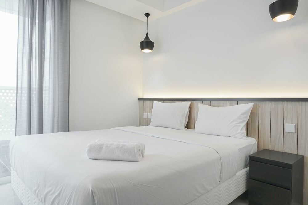 Room - Photo 8