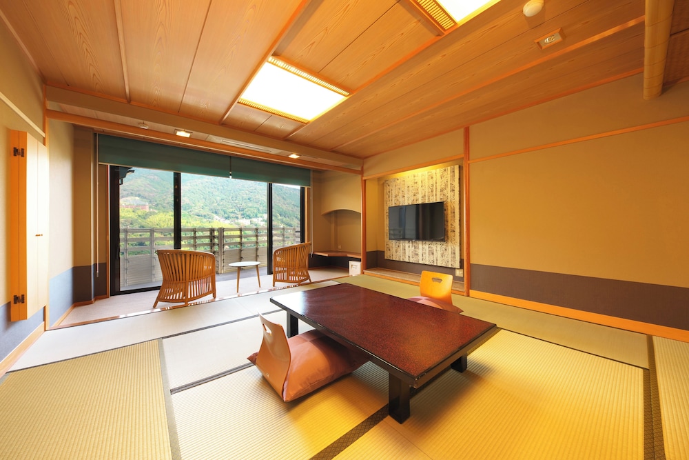 Design Quadruple Room photo 1