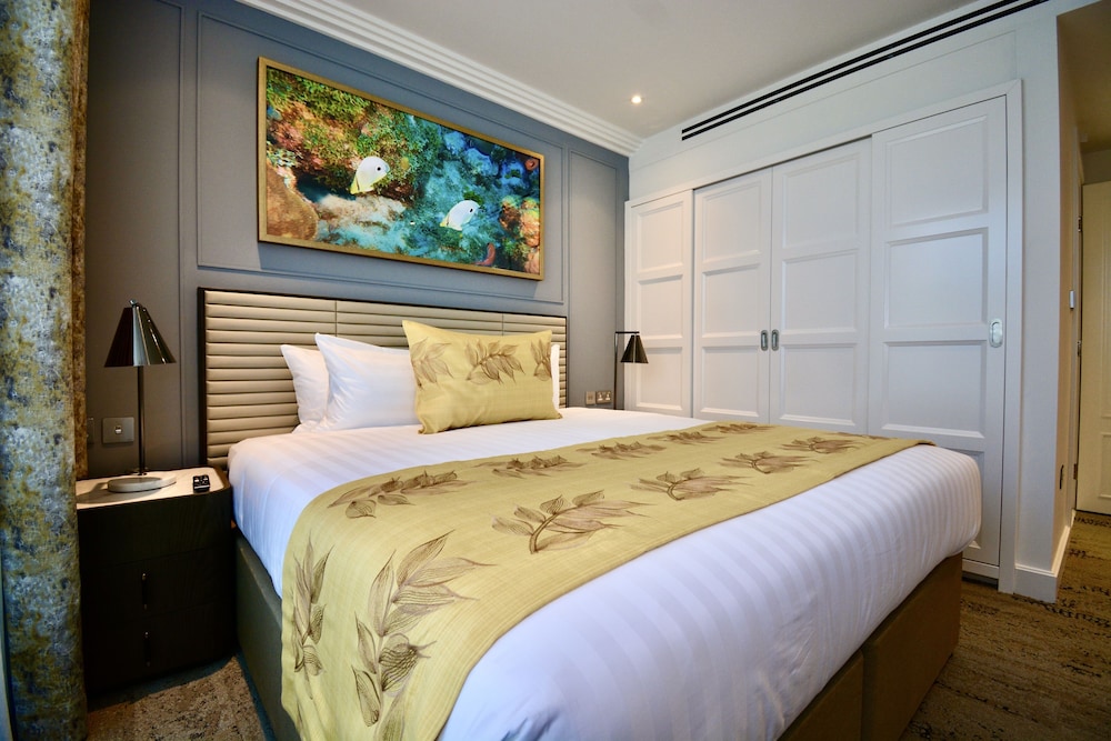 Regent Suite photo 2