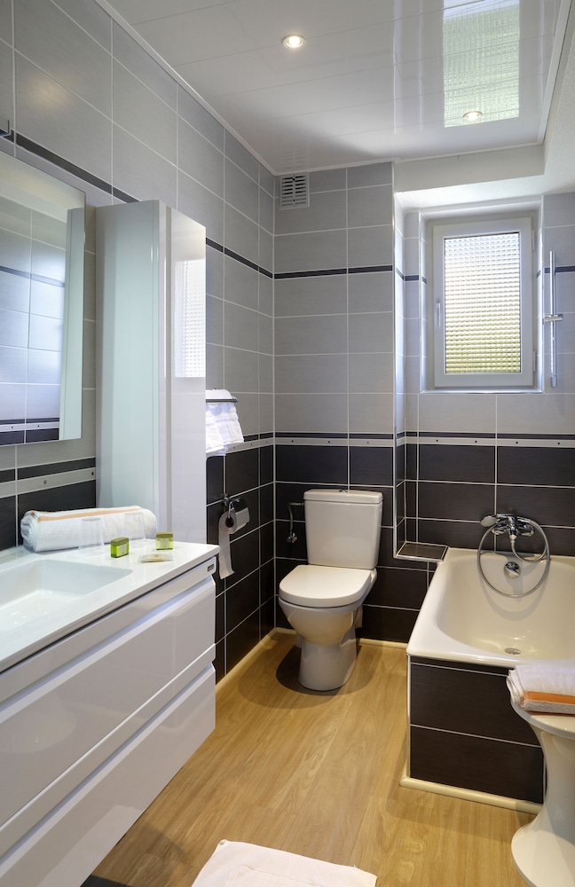 Quadruple Room, 2 Bedrooms photo 2