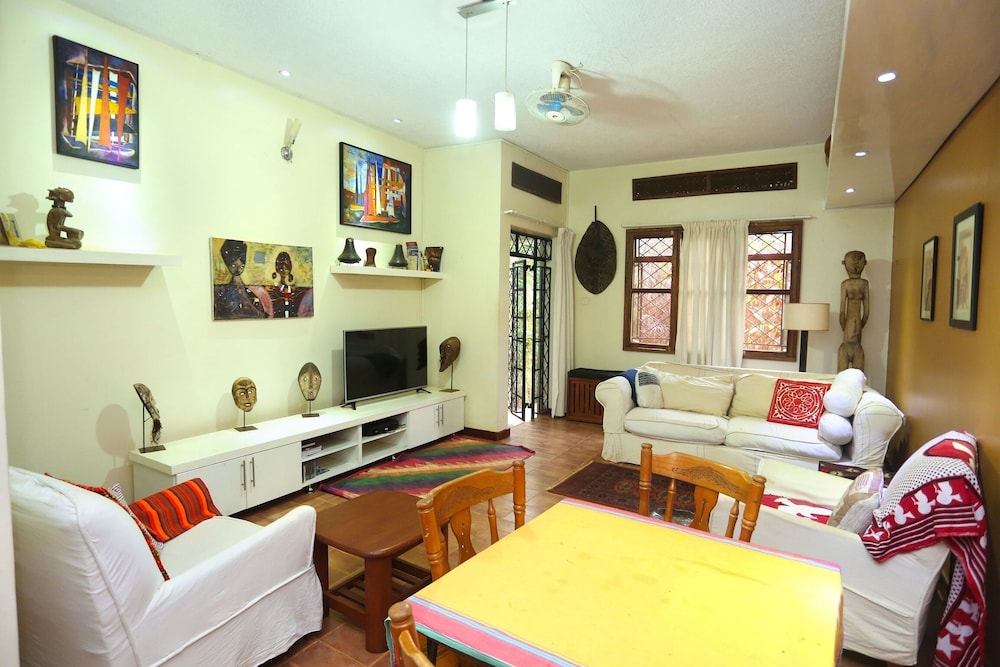 Room, 2 Bedrooms, Smoking, Garden View