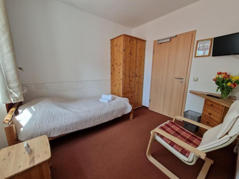 Classic Single Room