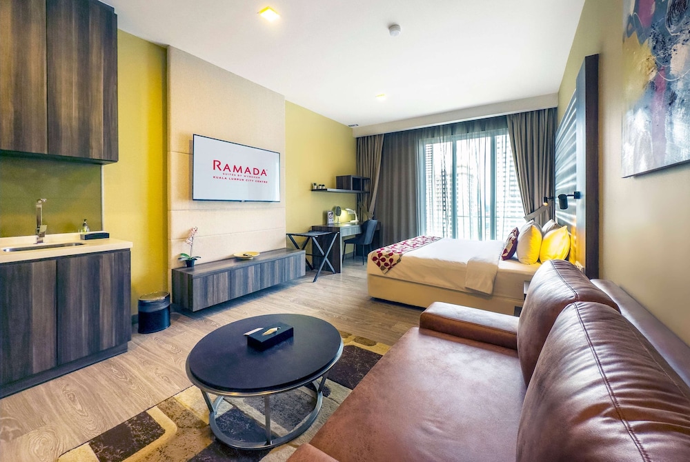Executive Studio Suite, 1 King Bed, Non Smoking