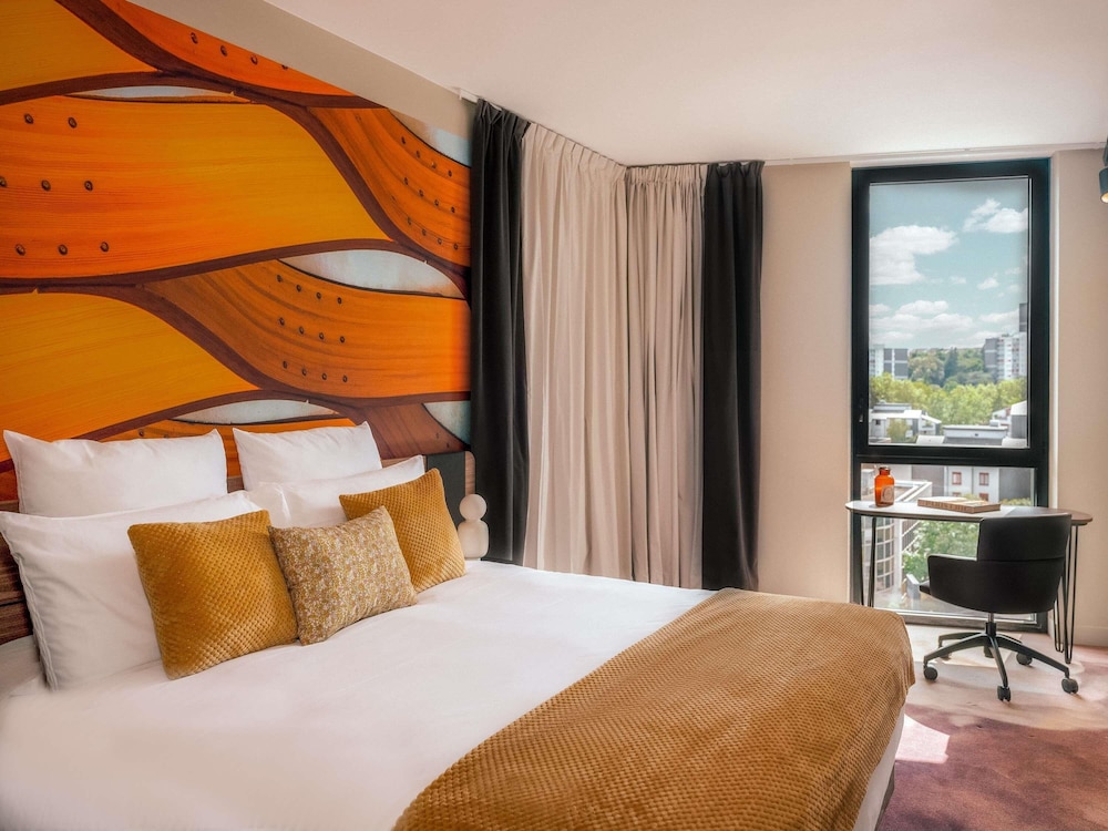 Standard Suite, 2 Double Beds, Connecting Rooms (Executive) - Photo 7