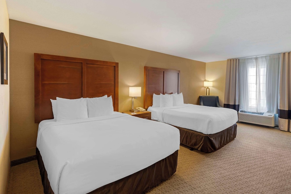 Room, 2 Queen Beds, Accessible, Non Smoking - Photo 4