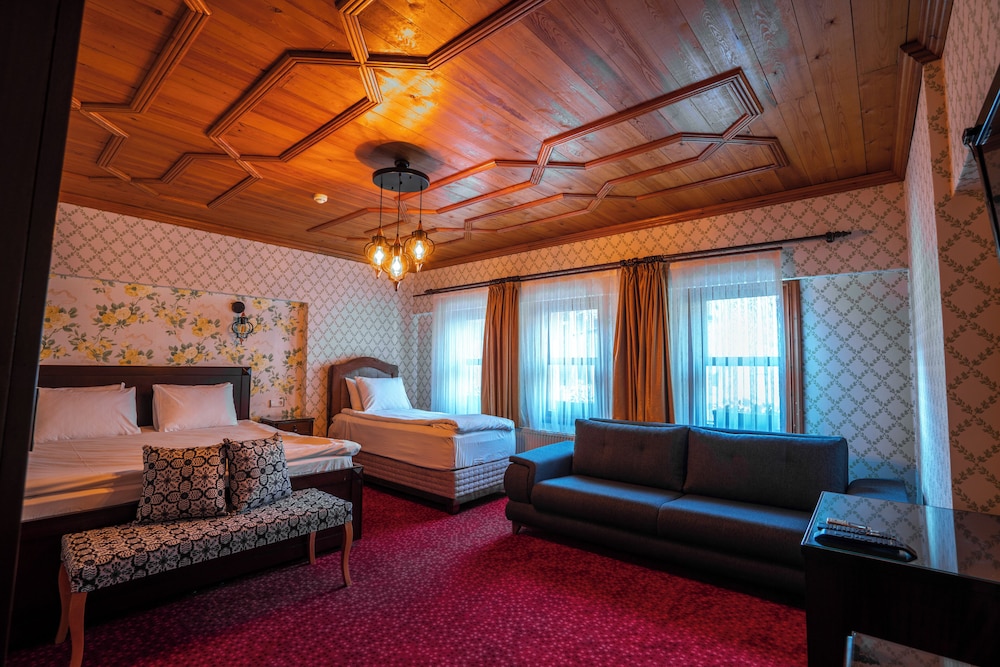 Family Quadruple Room photo 1