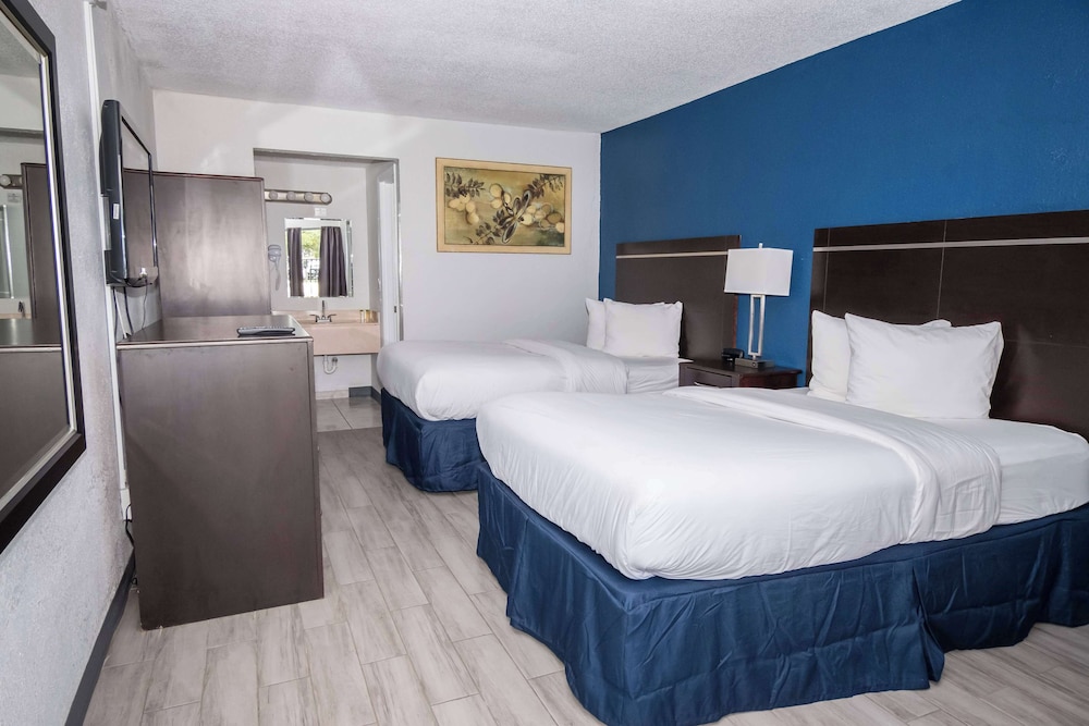 Room, 2 Double Beds, Non Smoking photo 1