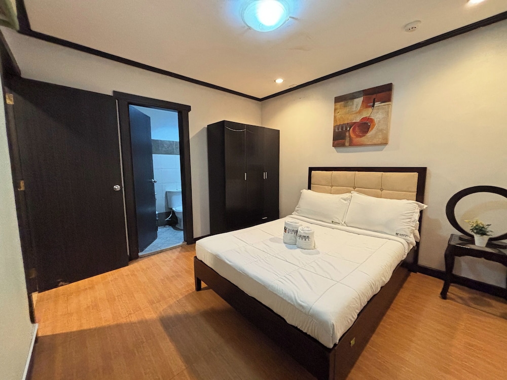 Business Suite photo 2