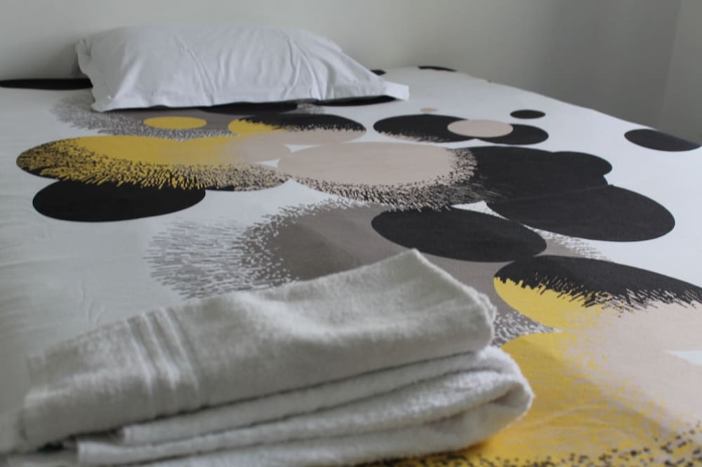 Double Room, Ensuite, City View photo 1