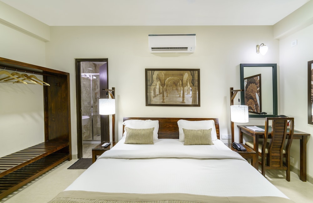 Deluxe Room - Photo 1