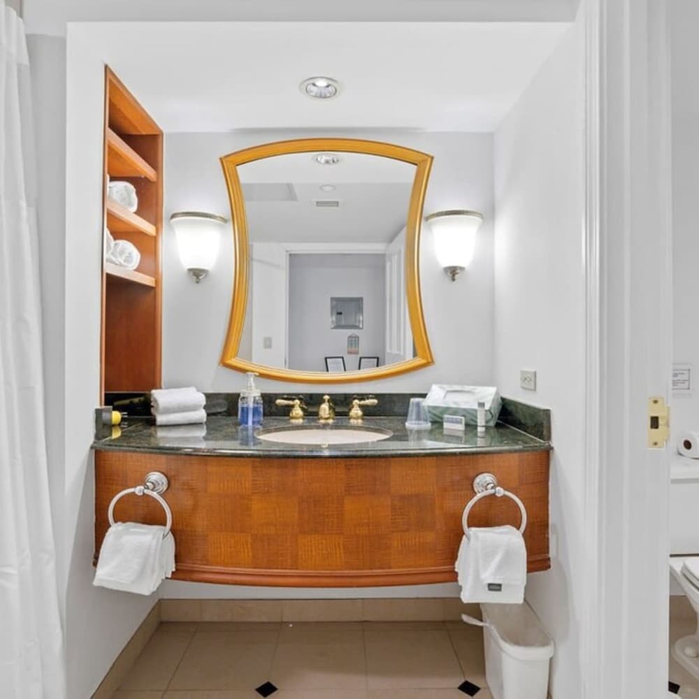 Sleep 4 Boardwalk Stylish Studio by Cozysuites, Billede 8