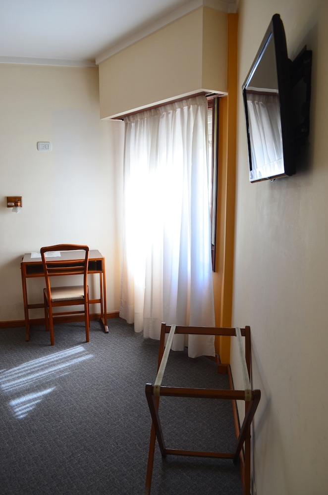 Superior Double Room, Accessible, Bathtub photo 1