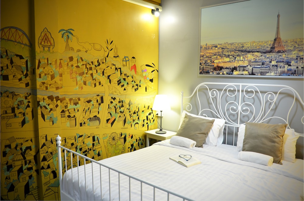 The City-2a (Check In Time Within 18.00pm Only, Shared Bathroom) photo 1
