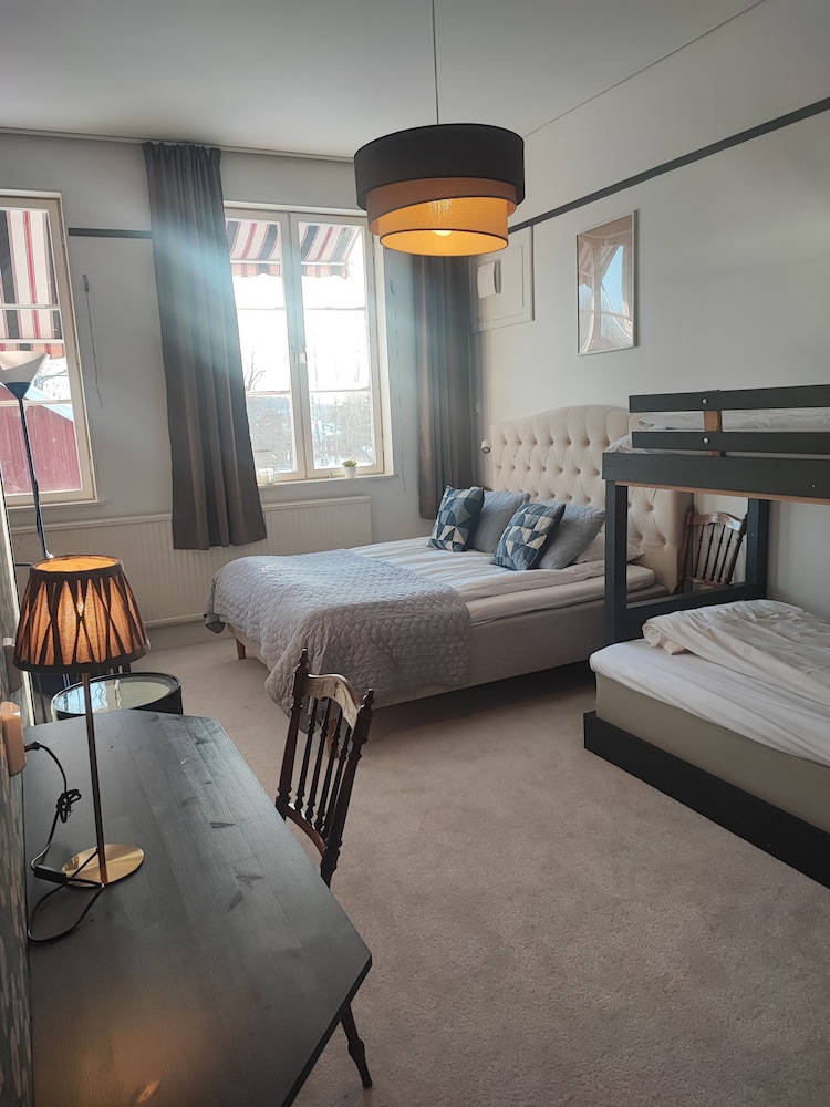 Family Quadruple Room (Private WC)