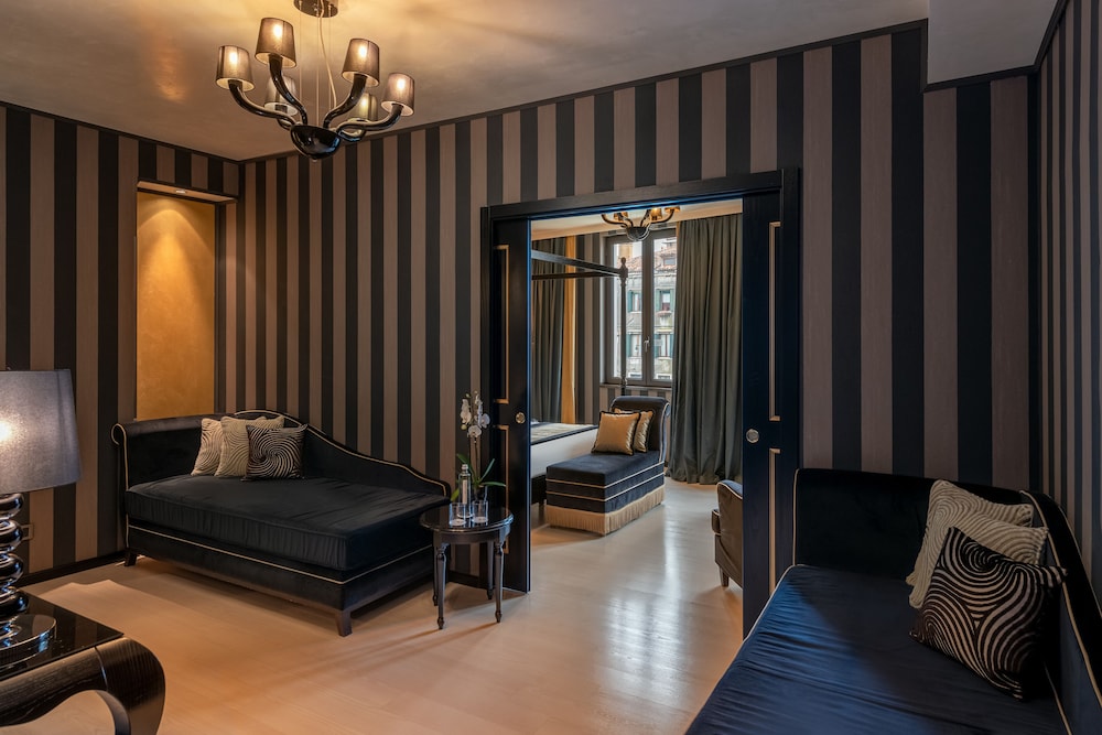 Suite, Canal View photo 2