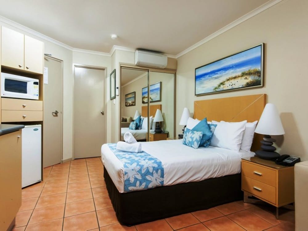 2 Bedroom 2 Bathroom Ocean View Spa Apartment photo 3