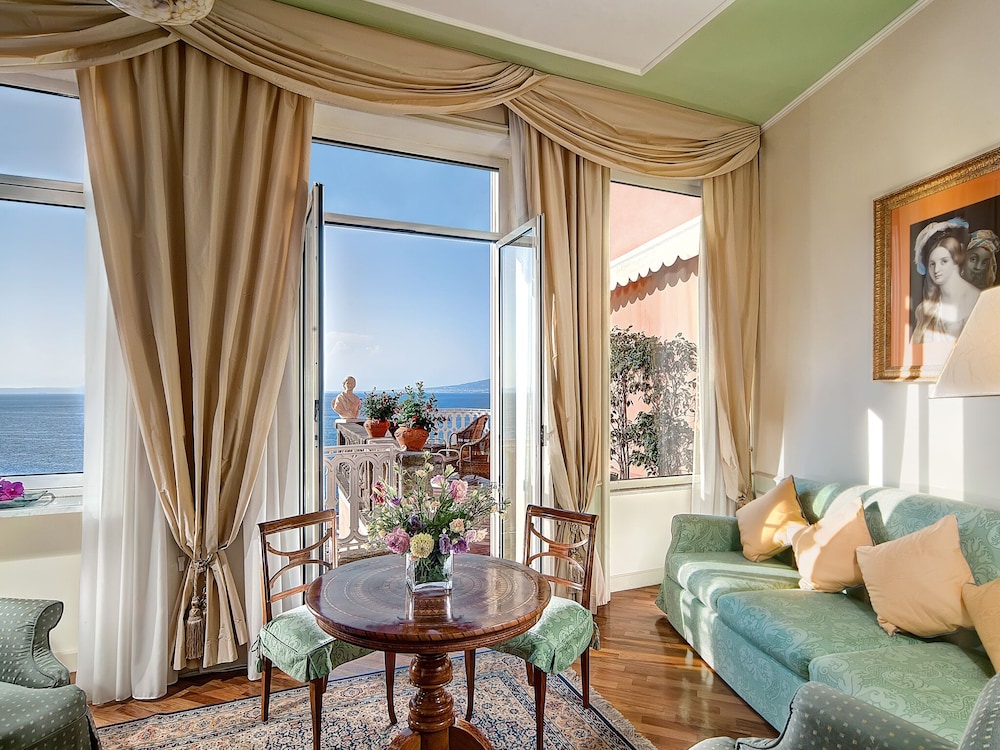 Junior Suite, Terrace, Sea View (Deluxe) - Photo 7