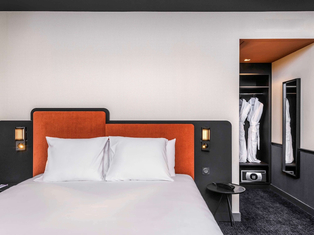 Junior Suite, 1 King Bed - Photo 5