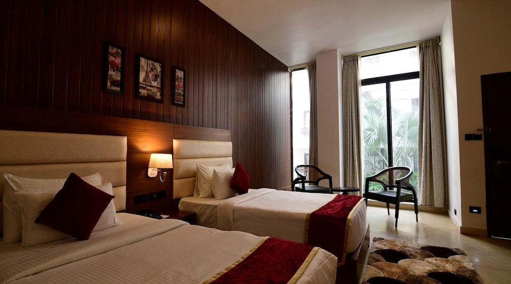 Deluxe Twin Room photo 2