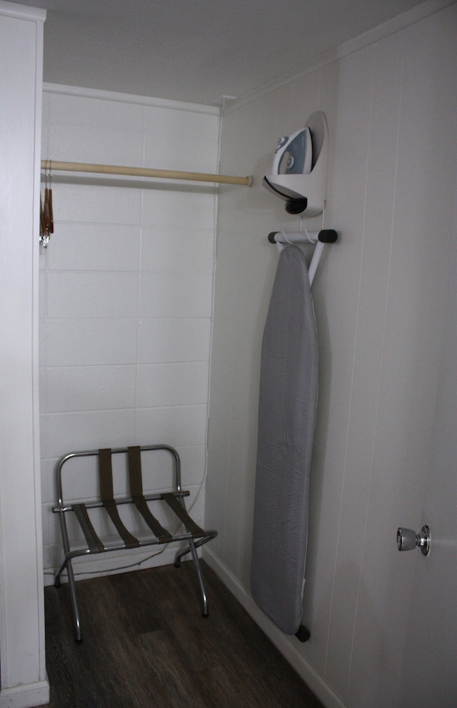 Room, 2 Queen Beds, Non Smoking photo 3