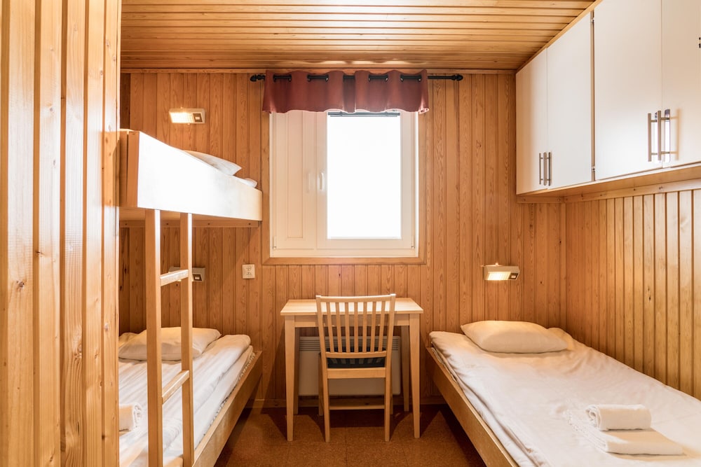 Classic Chalet, 2 Bedrooms photo 2