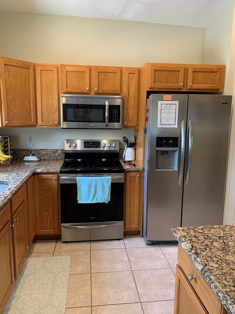 Premium Townhome photo 2