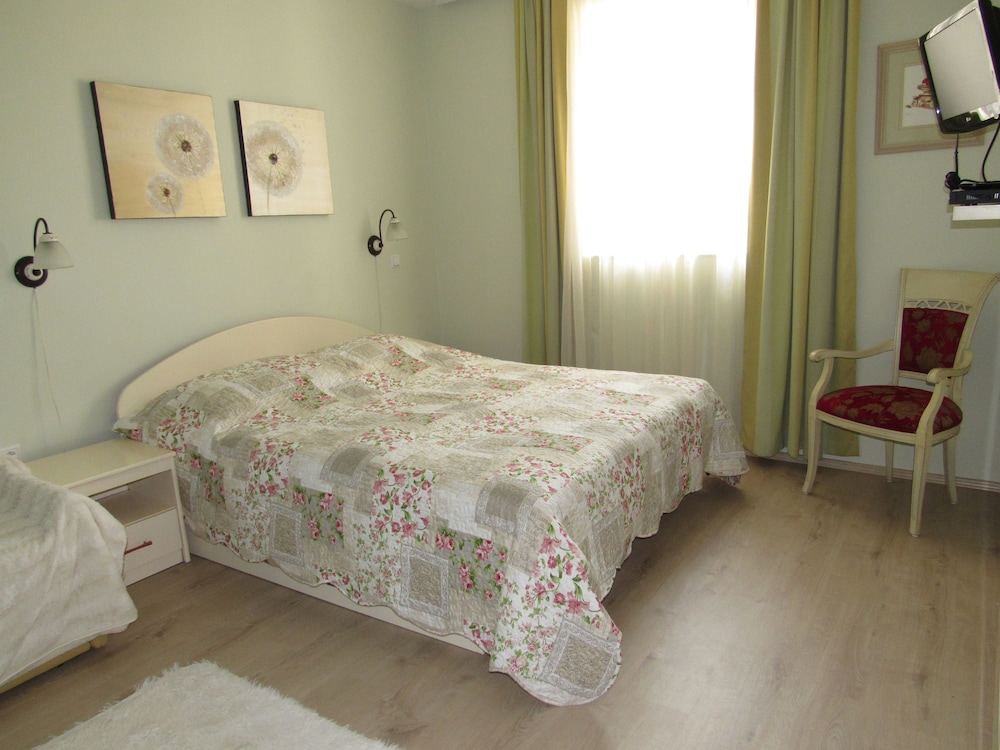 Junior Room