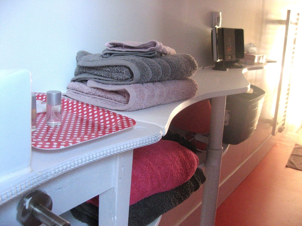 Apartment photo 2