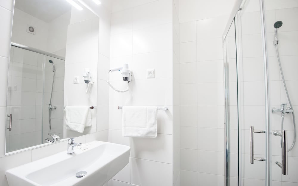 Comfort Double Room - Photo 13