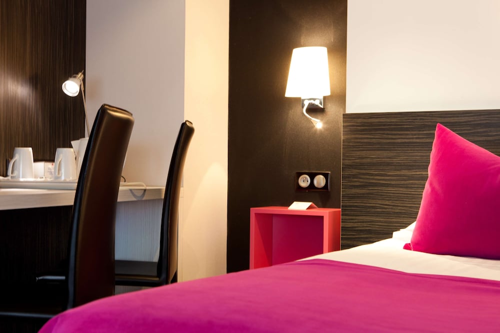 Deluxe Room, 2 Twin Beds, Non Smoking (Oversized Room)