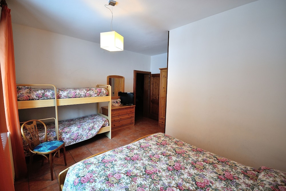 Quadruple Room photo 2