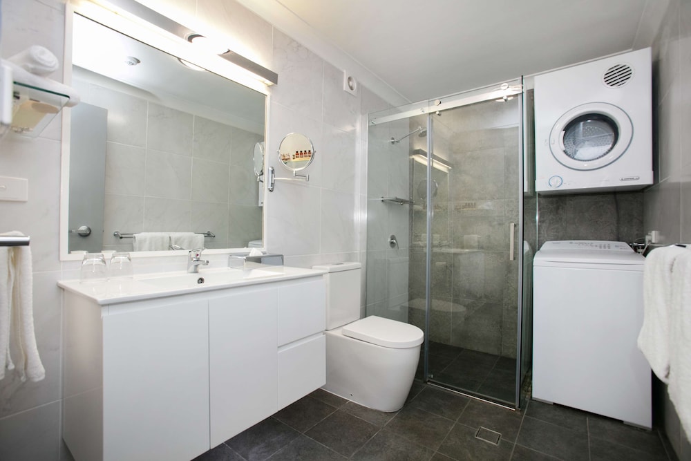 Standard Apartment, Multiple Beds, Non Smoking, Kitchen (Full Kitchen) - Photo 6