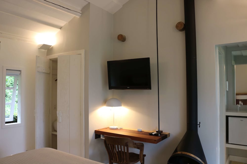 Deluxe Suite, Lake View photo 3