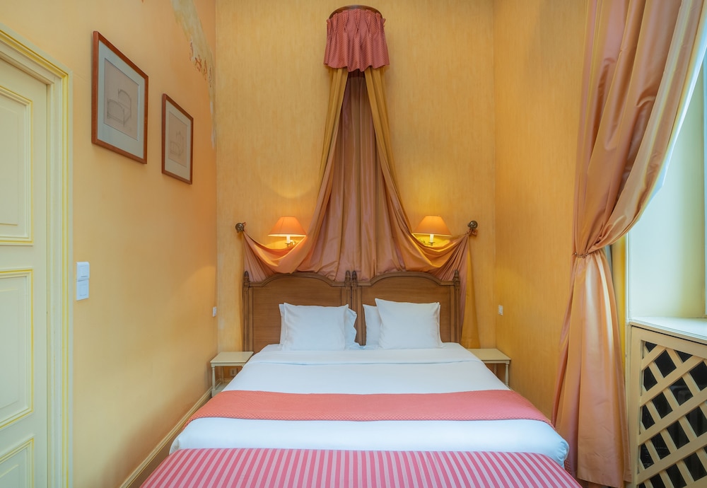 Suite - Photo 2