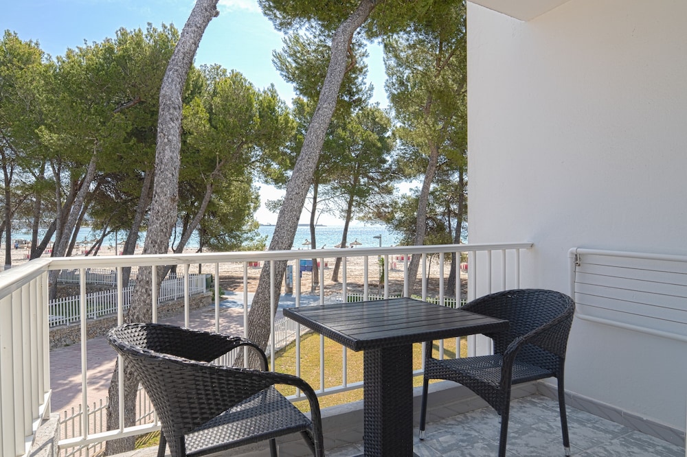 Apartment, 1 Bedroom, Balcony, Partial Ocean View photo 3