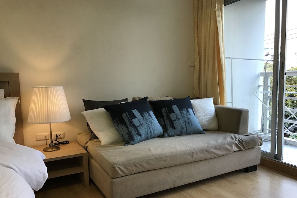Room 305 photo 1