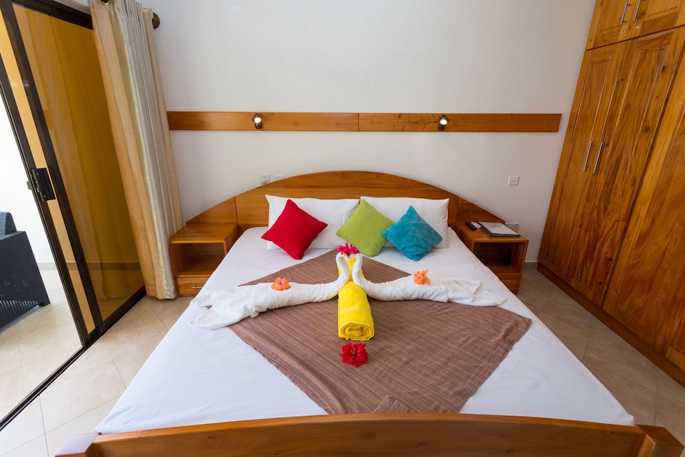 Superior Apartment, Garden View