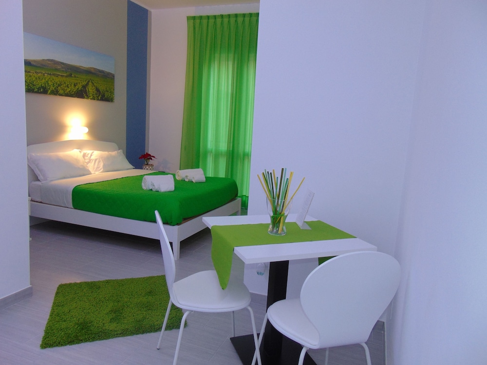 Comfort Double Room, 1 Bedroom, Kitchenette photo 2