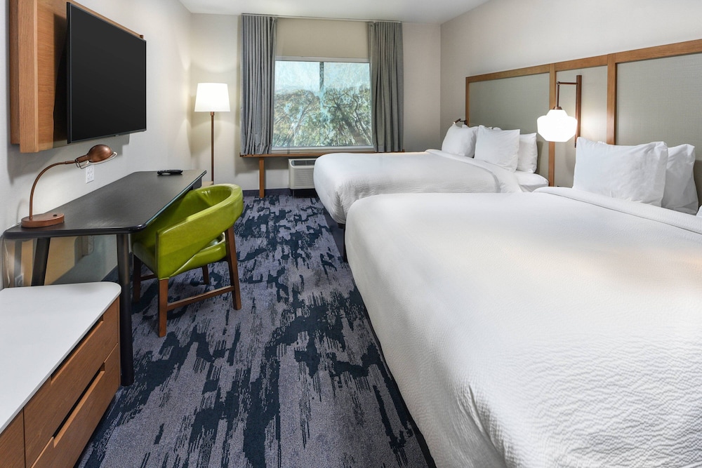 Room, Multiple Beds (Hearing Accessible) photo 3