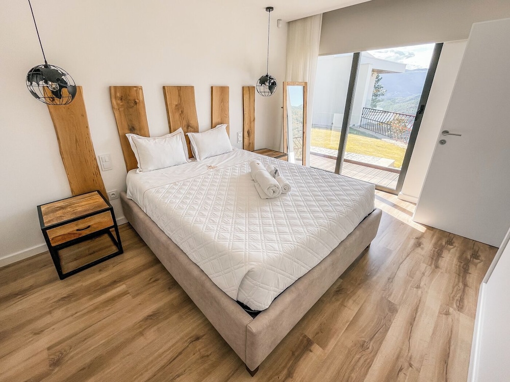 Panoramic House, 1 Queen Bed with Sofa bed, Kitchenette, River View