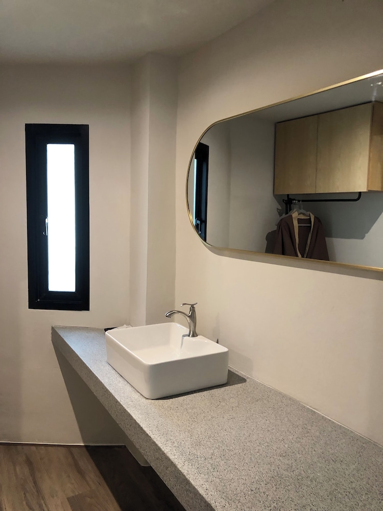 Deluxe Villa with One Way Airport Transfer photo 2