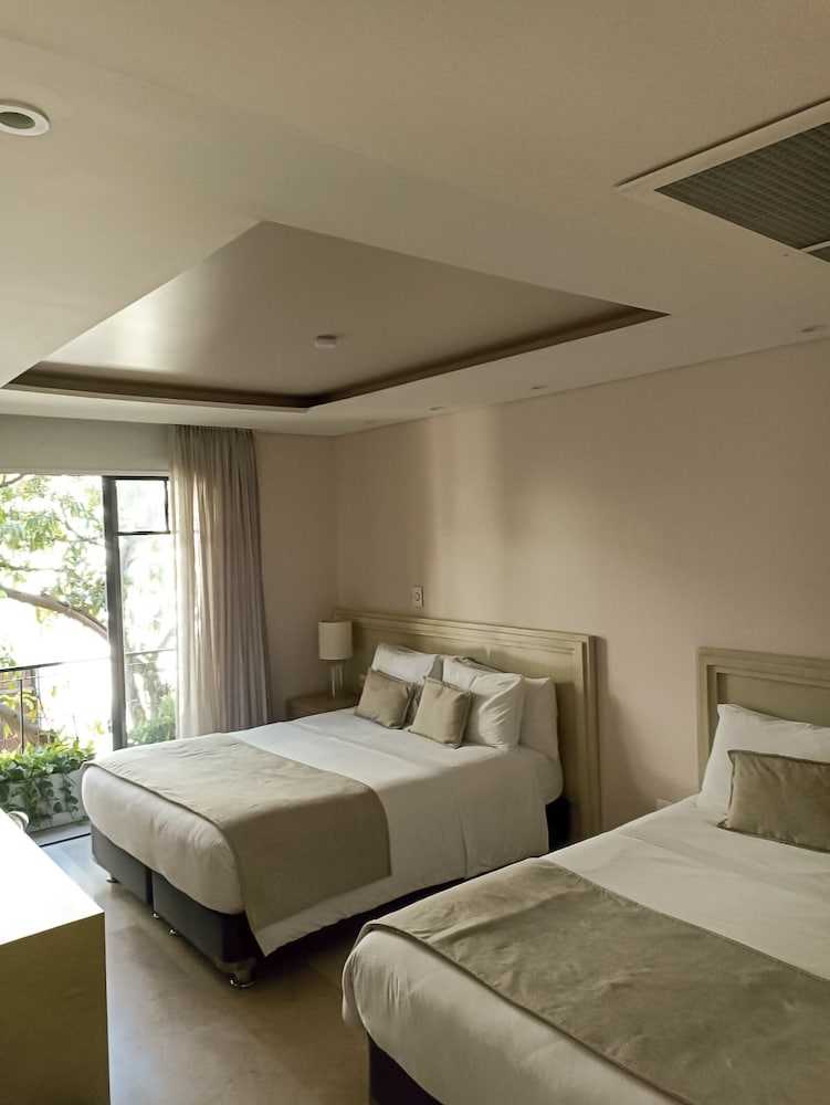 Standard Room, 2 Queen Beds