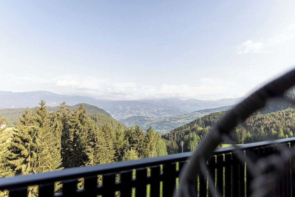 Deluxe Double Room, Valley View photo 3