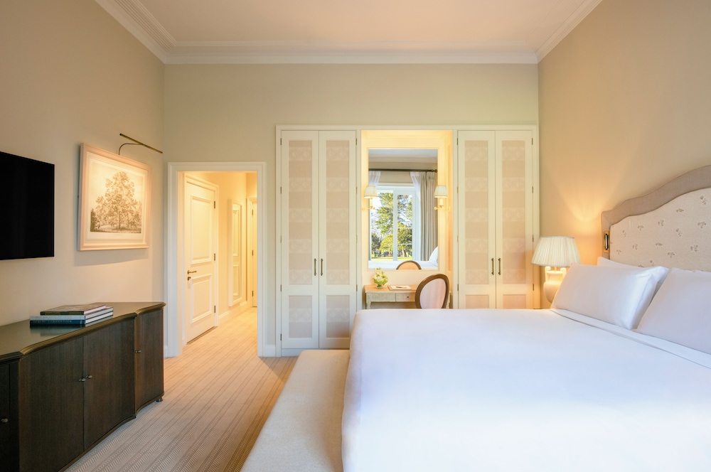 Garden Wing Superior Room photo 3