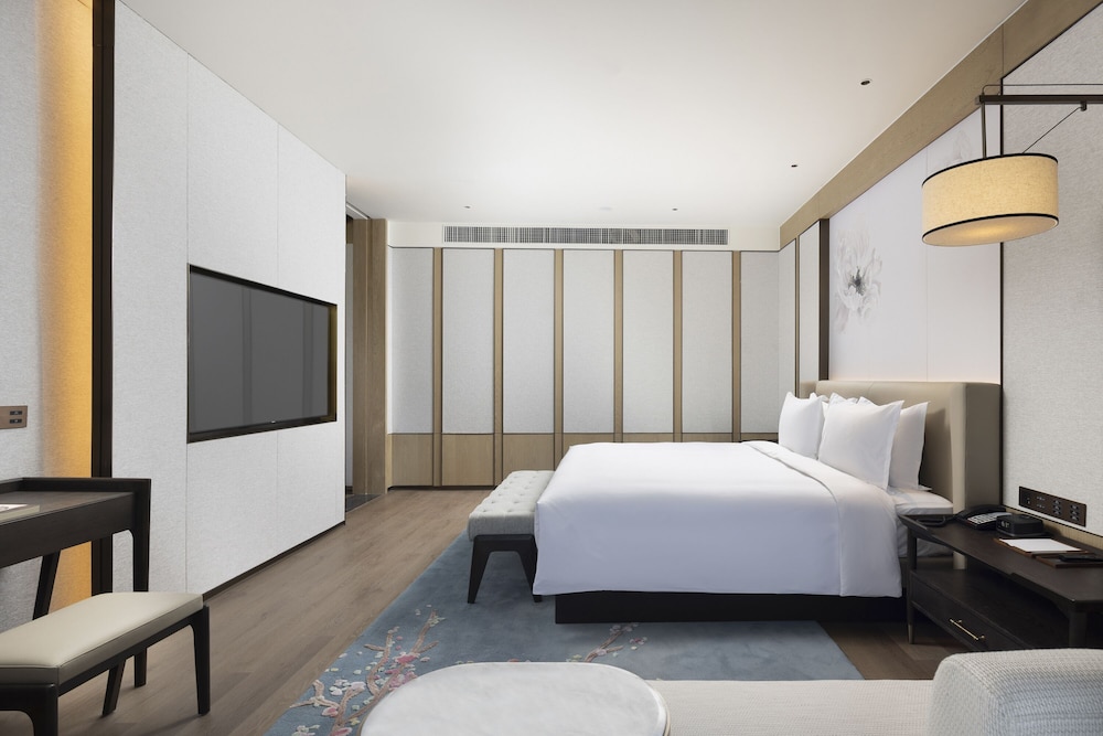 Executive Suite photo 2