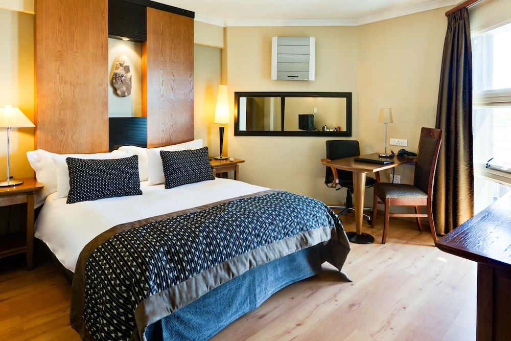Standard Room (Queen) - Photo 1