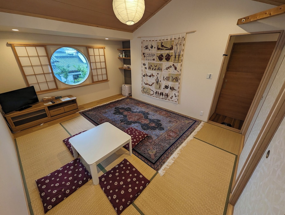 Japanese Style Room - Photo 6