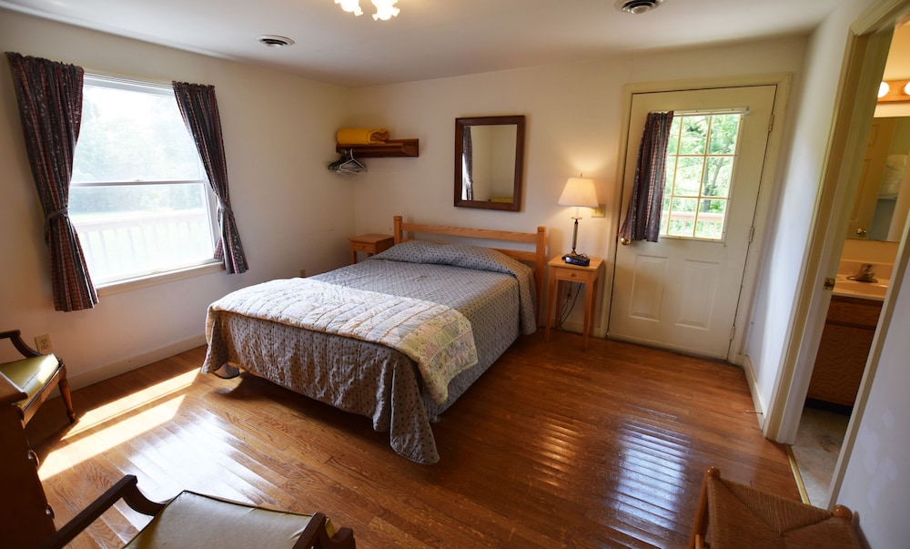 Pete's House - Photo 1